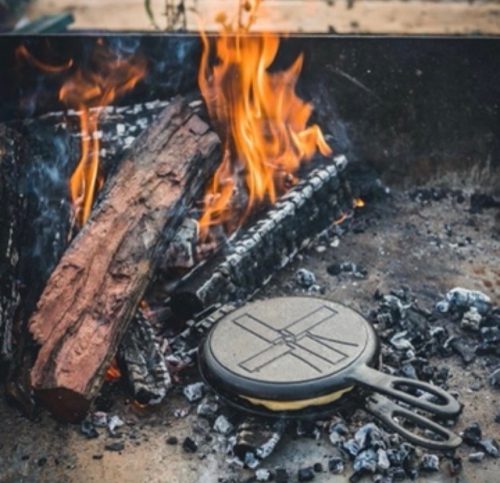 Fire Cooking with Cast Iron. 